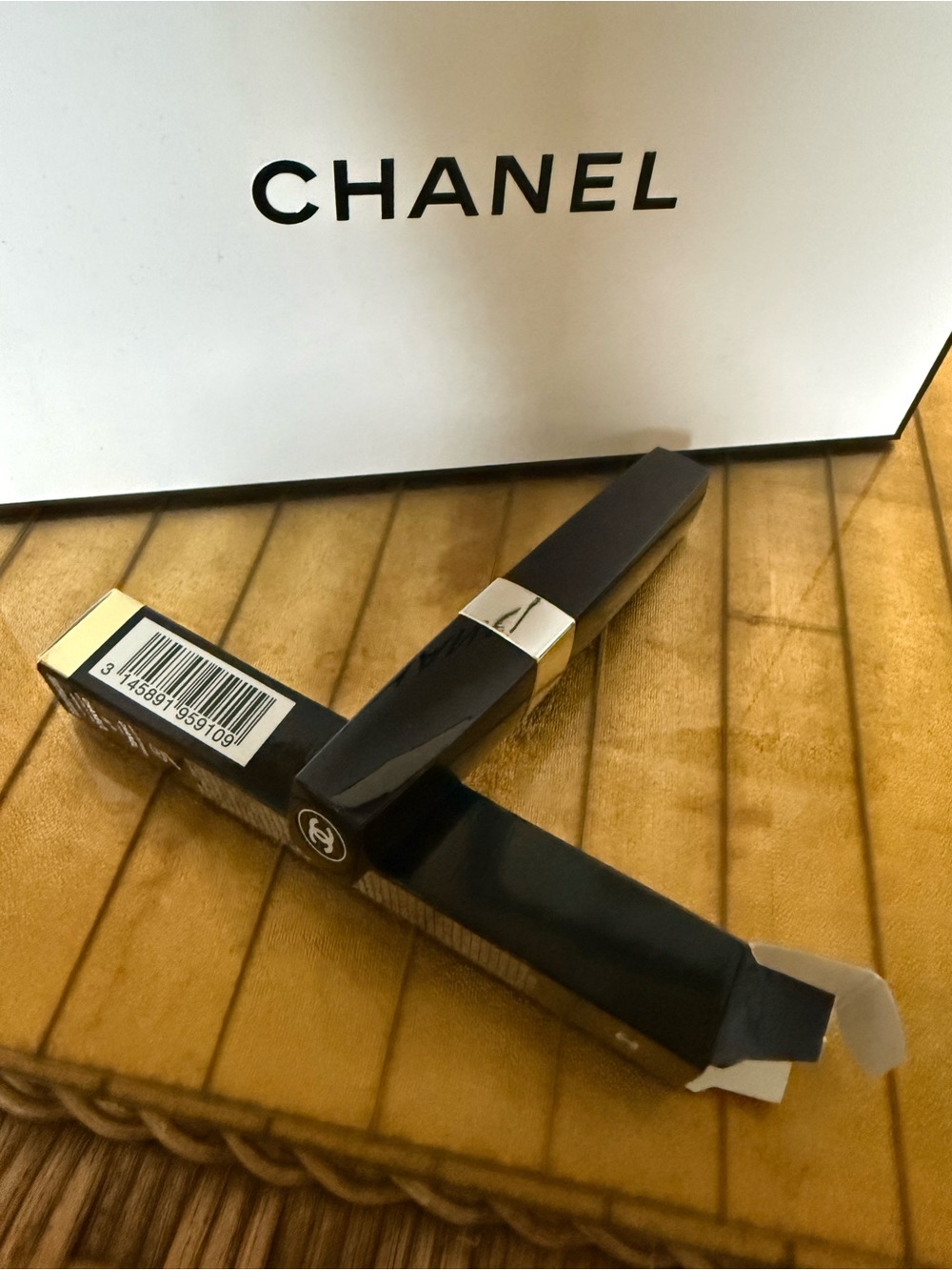 NIB CHANEL inimitable extreme black mascara #10 pure black